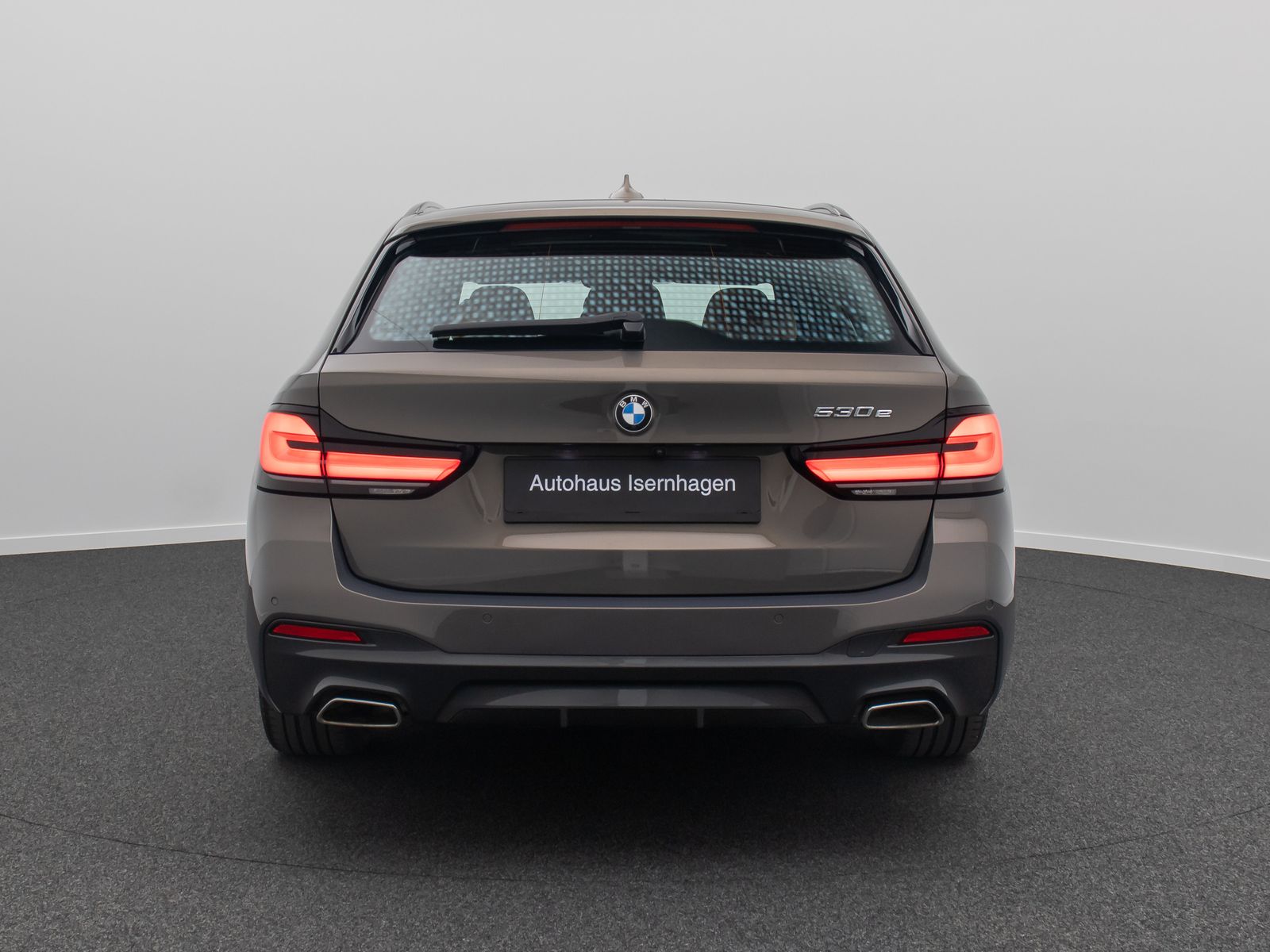 Fahrzeugabbildung BMW 530e M Sport 360°Laser HUD DAB Panorama H/K 18"