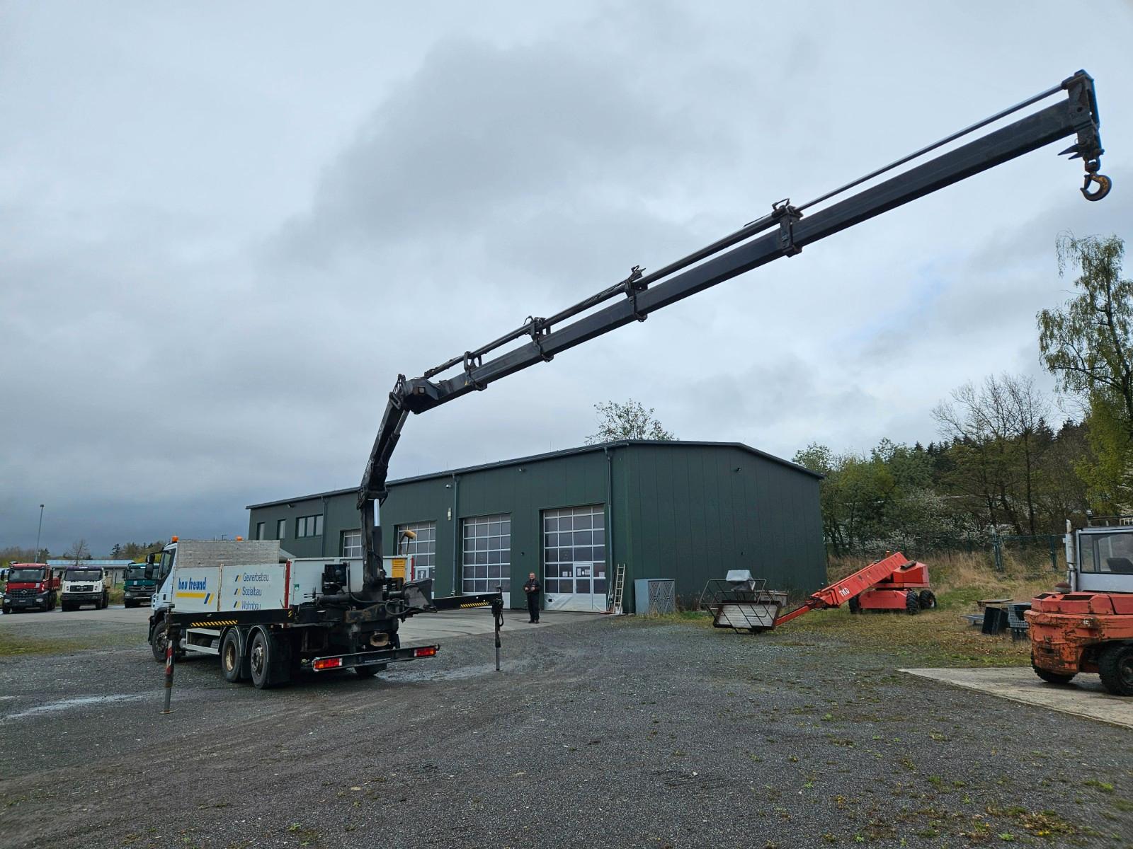 Iveco AT 260S42Y 7PS Kran+FUNK Hiab 166 E-4H EEV