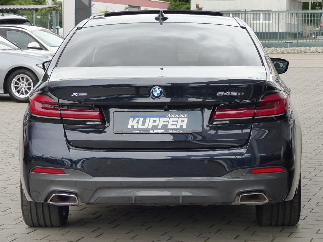 BMW 545 e xDrive M Sportpak ACC Pro°SD*Laser*AHK*19"