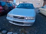 Volvo c70 2.0 - Volvo C70: Coupe