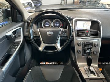 Volvo XC60 Momentum AWD *Xenon*Leder*