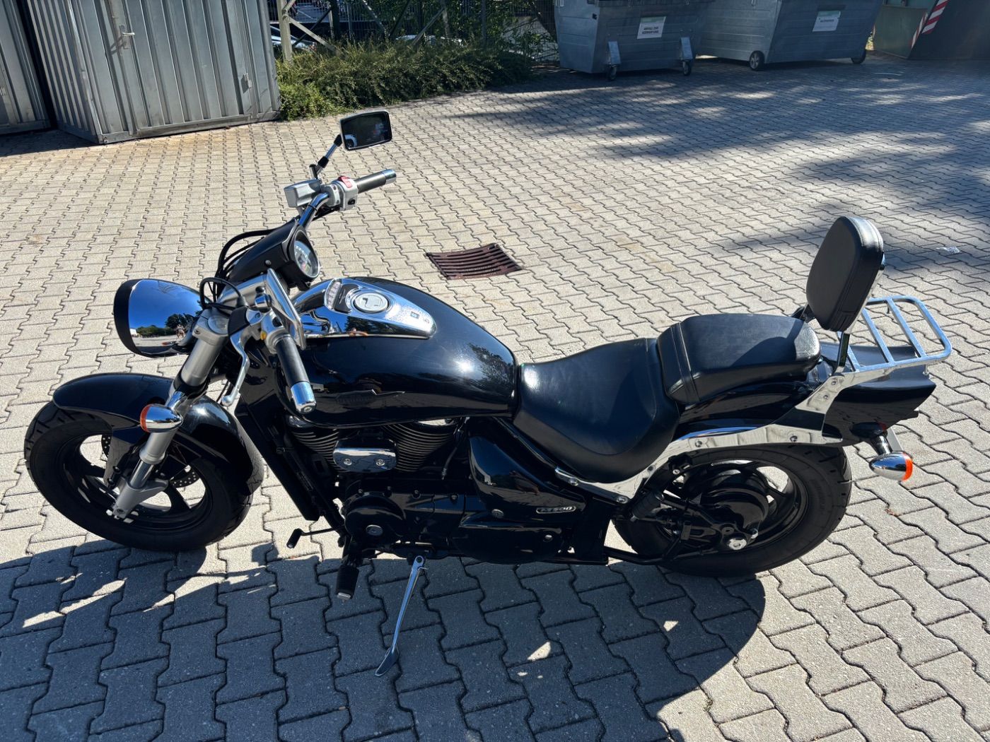 Fahrzeugabbildung Suzuki VZ 800 Intruder wenig KM