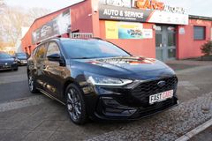 Fahrzeugabbildung Ford Focus Turnier ST-Line X Kamera Navi Carplay ACC