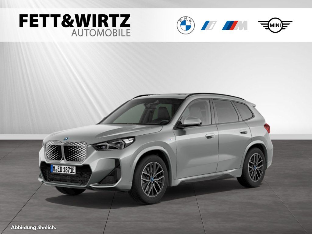 BMW iX1