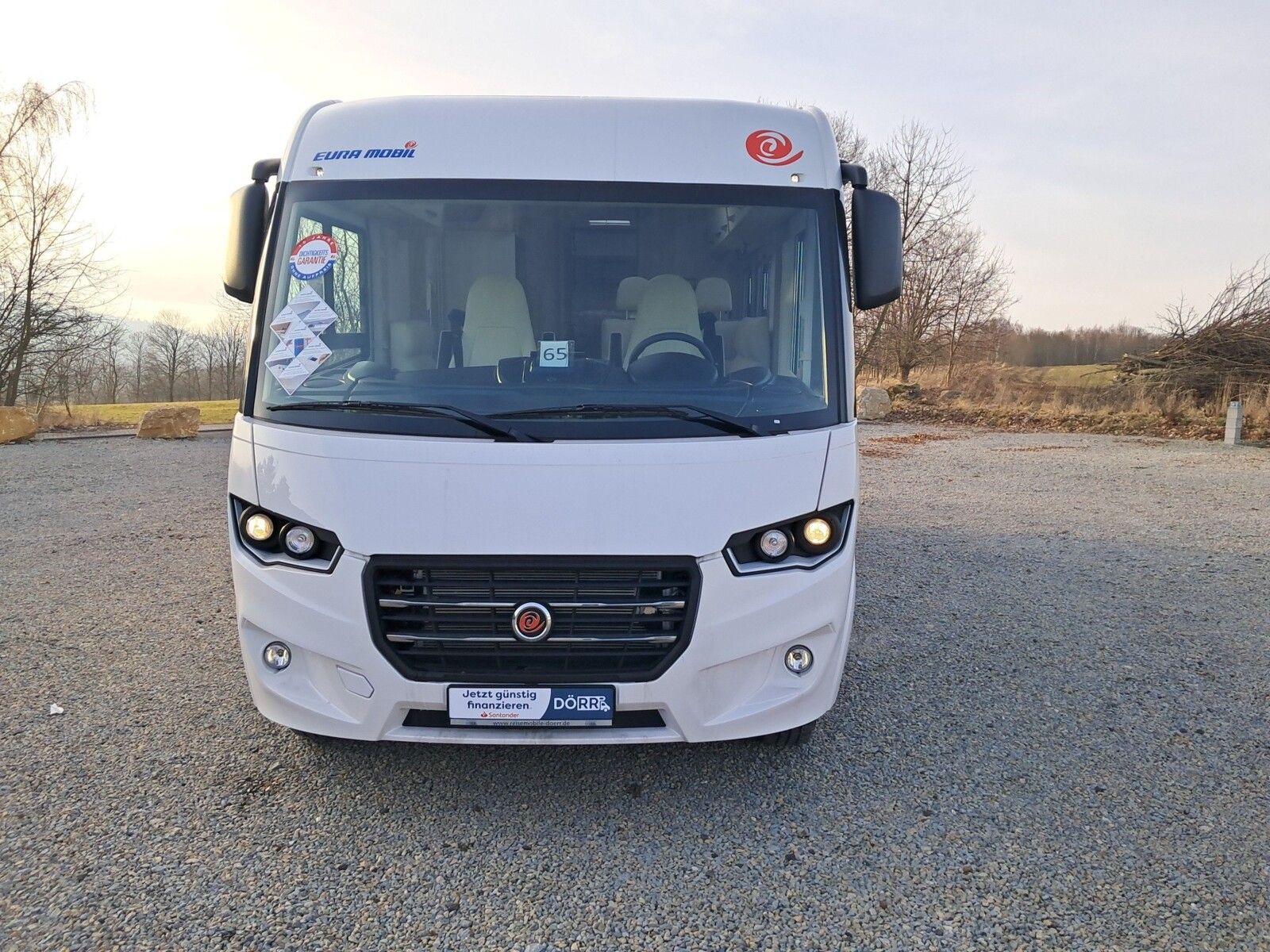 Fahrzeugabbildung Eura Mobil Integra Line IL 720 EB SAT, SOLAR, LUFTFEDERUNG