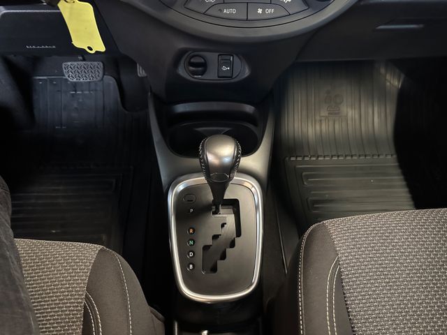 Toyota Yaris Comfort Hybrid