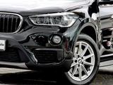 BMW X1 xDrive20i Automatik, Navigation, Sitzheizung, - BMW X1: Schwarz