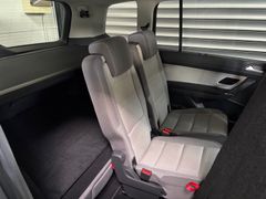 Fahrzeugabbildung Volkswagen Touran 1.5 TSI Comfortline --ACC/AHK/STHZG/17LM
