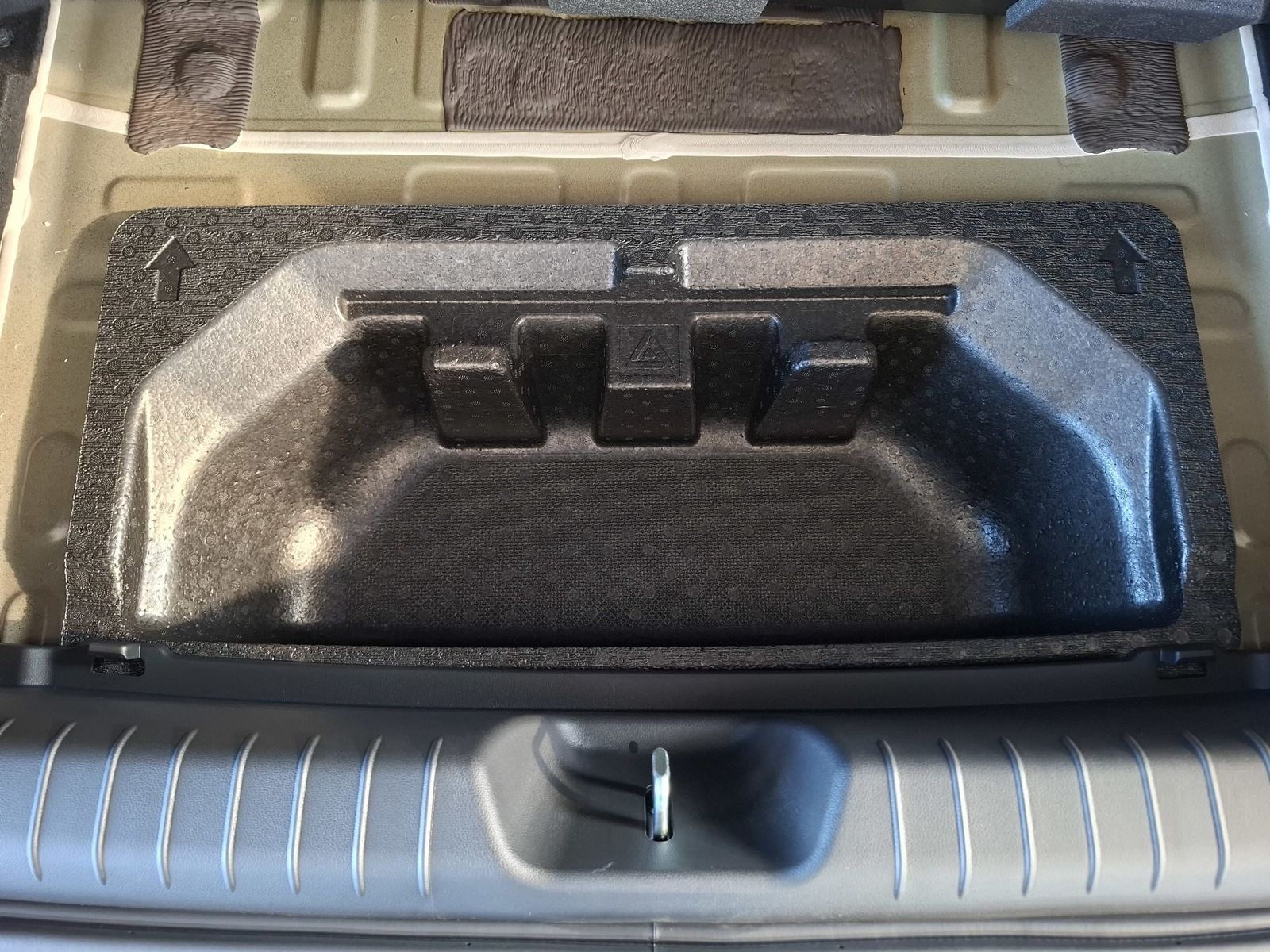 Hyundai IONIQ 6 – Bild 10