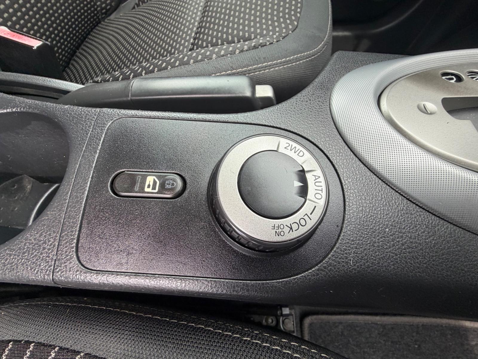 Nissan Qashqai+2 2008 — photo 29