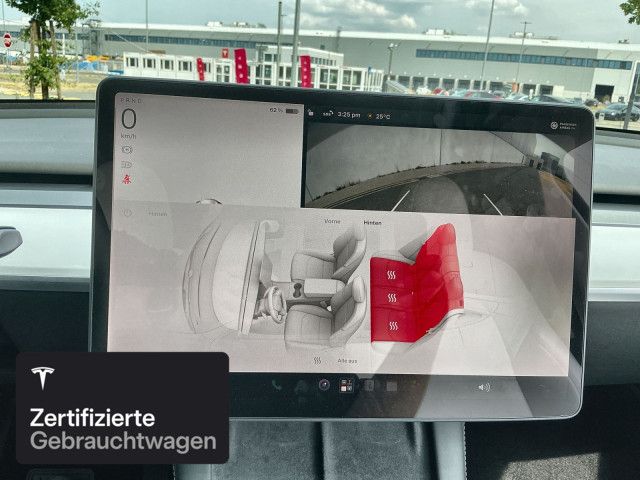 Tesla Model Y Long Range AWD foto 16