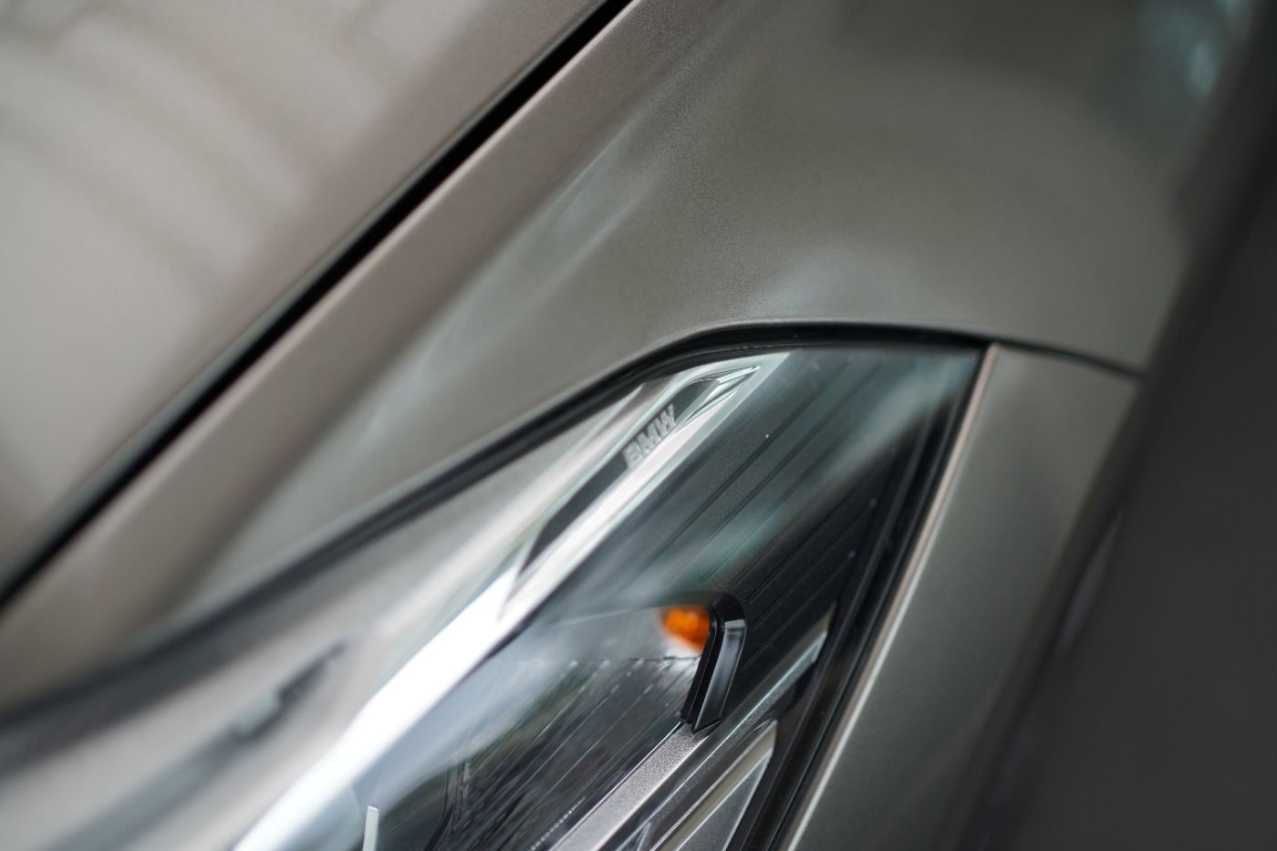 Fahrzeugabbildung BMW X1 18i Sport Line +AHK+Sportsitze+Parkassistent+