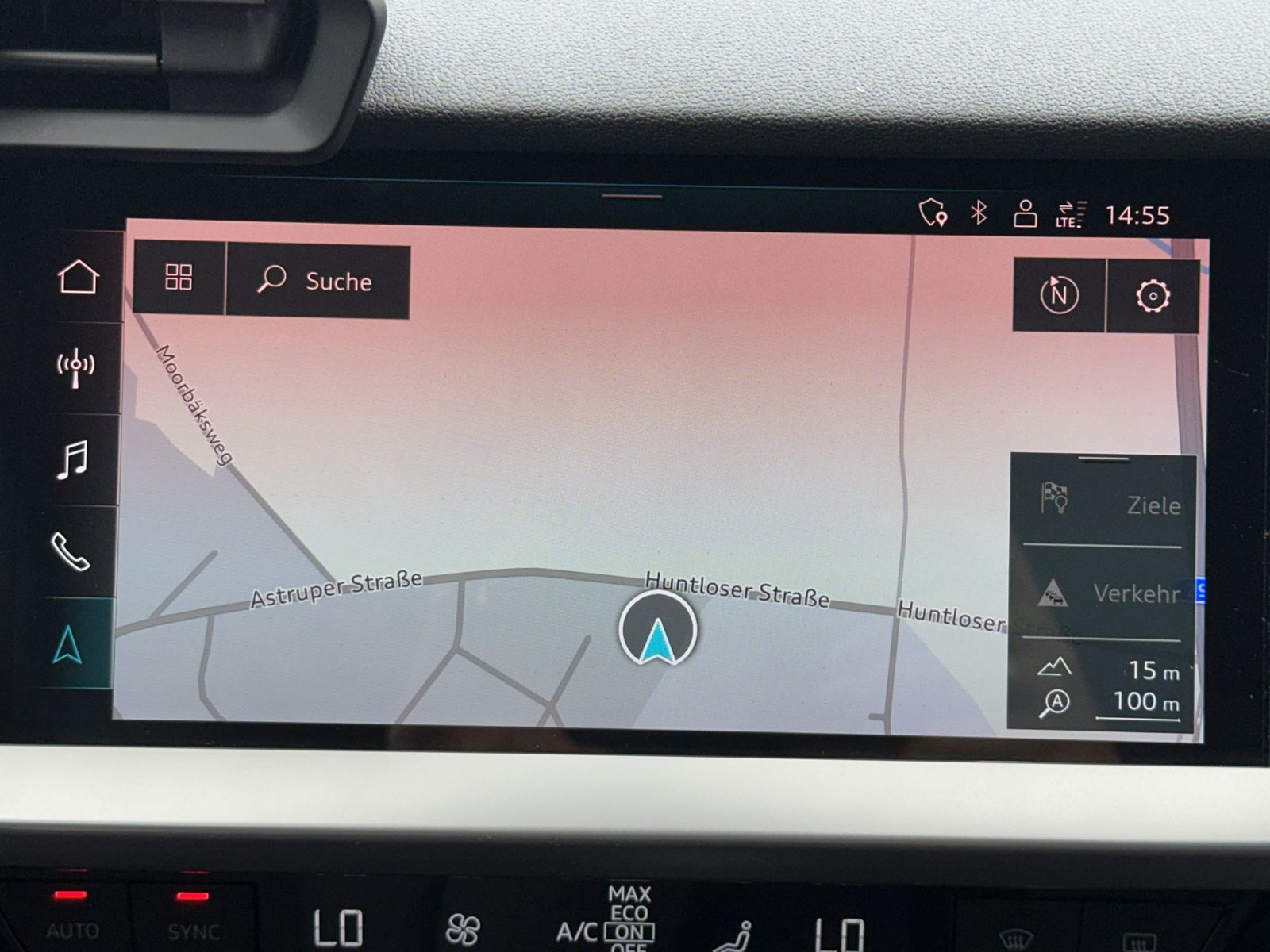 Fahrzeugabbildung Audi A3 SpB 35 TFSI S-Line Black NAV+LED+VCOCKPIT+SHZ