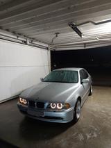 BMW E39 520i - BMW 520 aus 2000: 520i