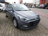 Hyundai i20 Trend AUT. NAVI KAMERA SHZ LHZ PDC ALU - Hyundai i20: Limousine