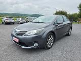 Toyota Avensis Executive - gebrauchte Toyota Avensis aus dem Jahr 2012