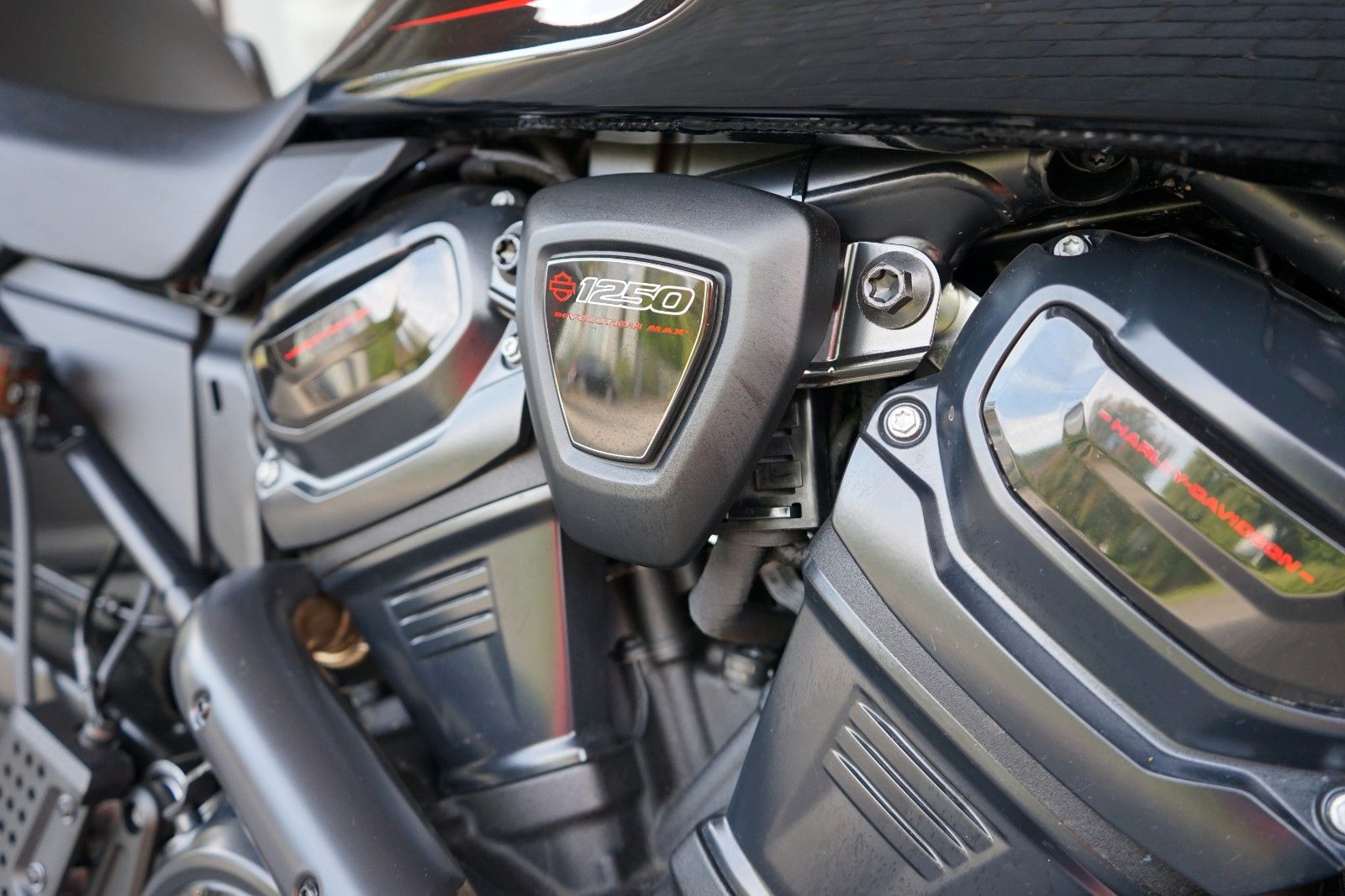 Fahrzeugabbildung Harley-Davidson Pan America 1250 ST-17 Zoll-Supermoto-Neuwertig