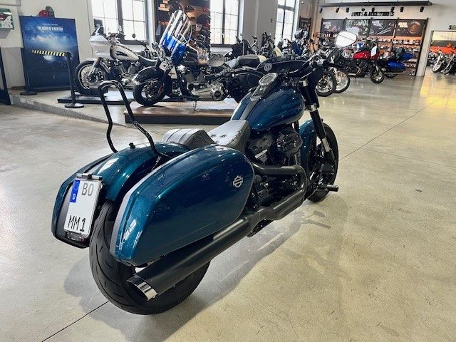 Fahrzeugabbildung Harley-Davidson FLSB Sport Glide 107cui Kesstech 30/30 Noke