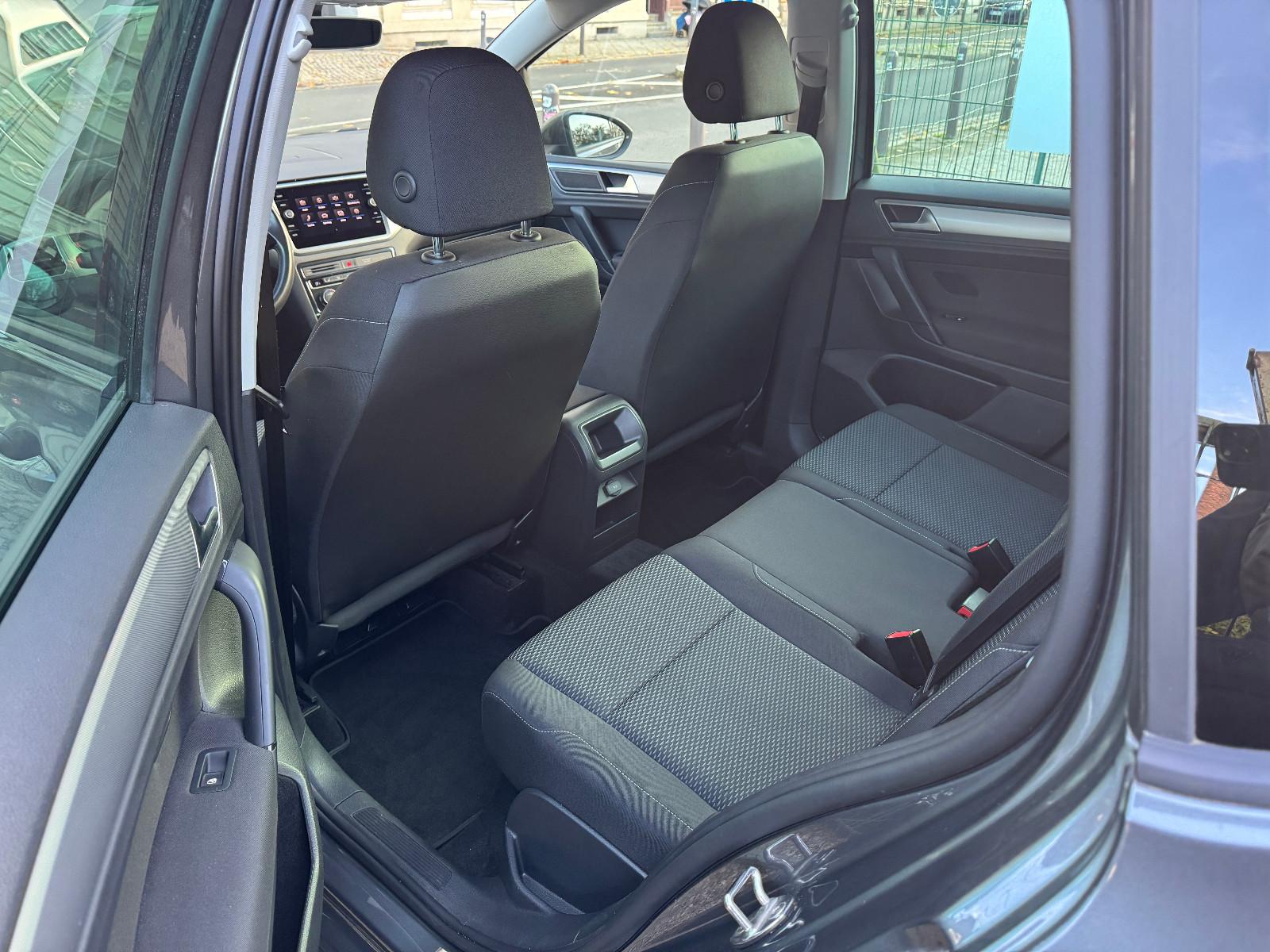 Volkswagen Golf SportsvanVII Trendline PDC V+H Tempomat AHK, миниатюра 14