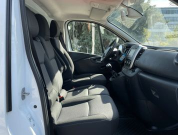Renault Trafic - 9