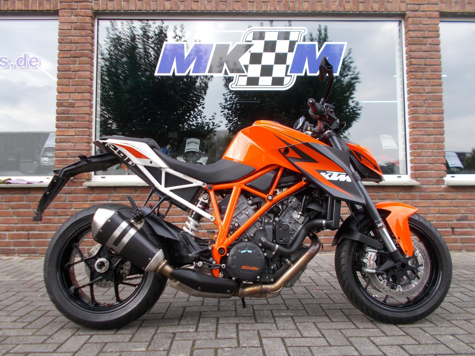 KTM 1290 Superduke R Scheckheftgepflegt