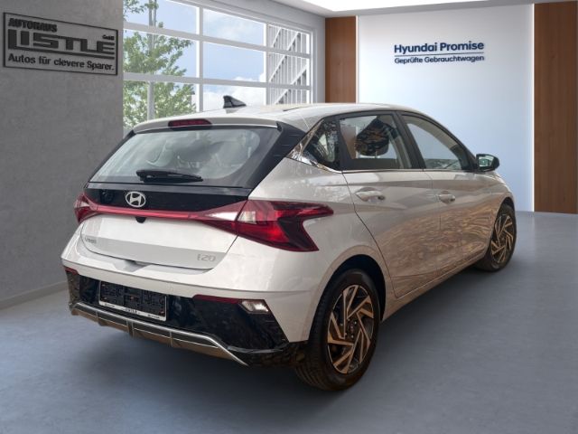 Fahrzeugabbildung Hyundai i20 Advanced 1.0 T-GDI +CARPLAY+TEMPOMAT+SHZ+RFK