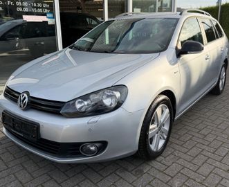 Volkswagen Golf - 1