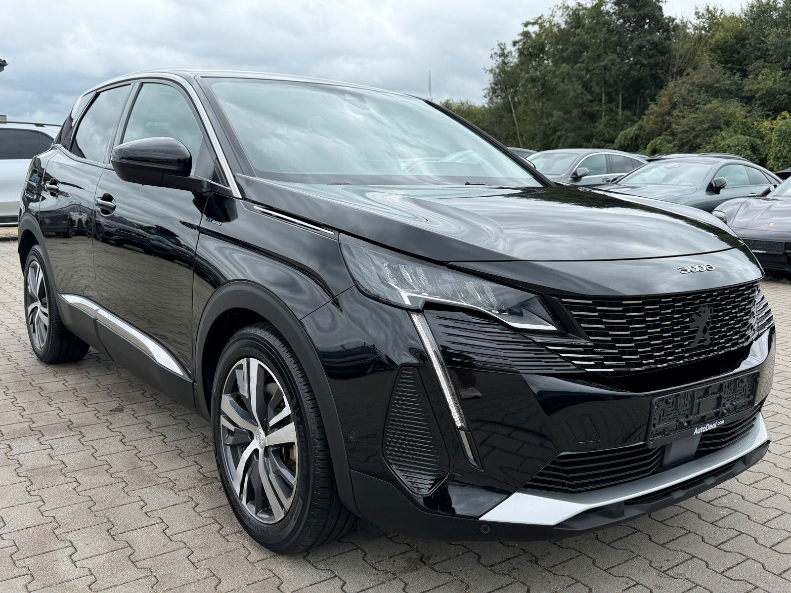 Peugeot 3008 Hybrid 225 Allure Pack imagem 3