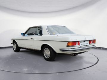 Mercedes-Benz 280C Restauriert und Aufbereitet Neu