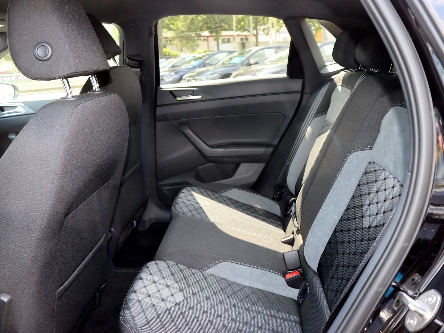 Volkswagen Polo R-Line 1.0 TSI OPF DSG MATRIX LED NAVIVORB foto 5