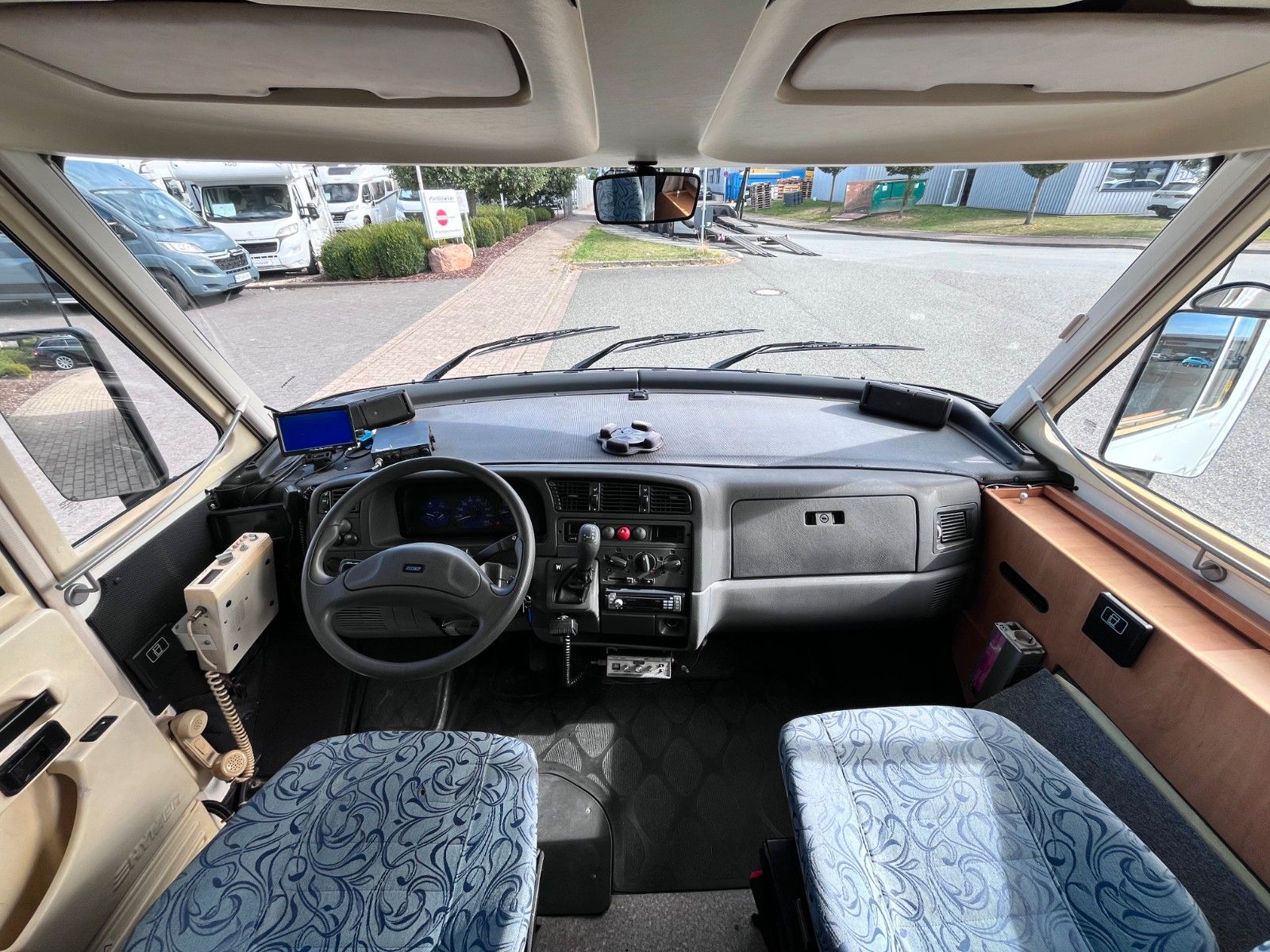 Fahrzeugabbildung HYMER / ERIBA / HYMERCAR B 644 - TV, Sat, Markise, Automatik-