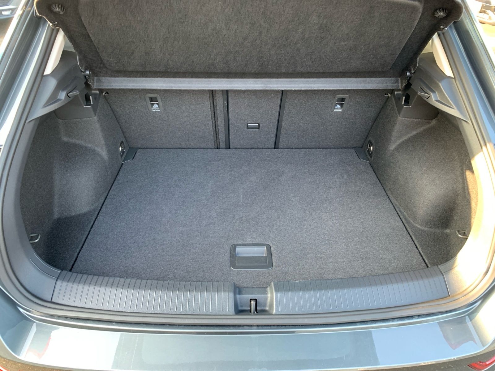 Volkswagen T-Roc - Bild 9