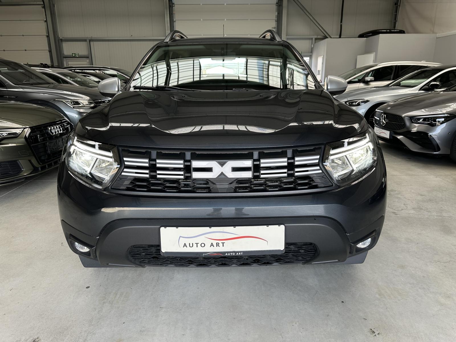 Dacia Duster Expression Navi SHZ Kamera LED
