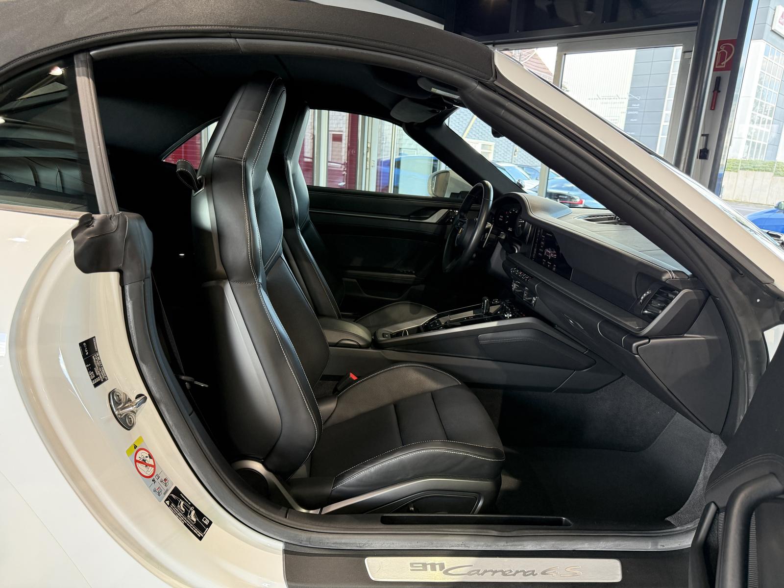 Porsche 992 Carrera 4S Cabriolet PDK*CHRONO*