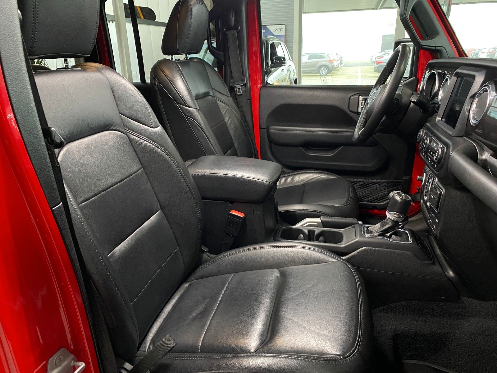 Fahrzeugabbildung Jeep Wrangler 2.2 CRDi Sahara Night Edition +Garantie