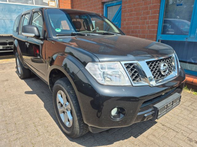 Nissan Pathfinder 2.5 dCi LE 7 Sitze Klima