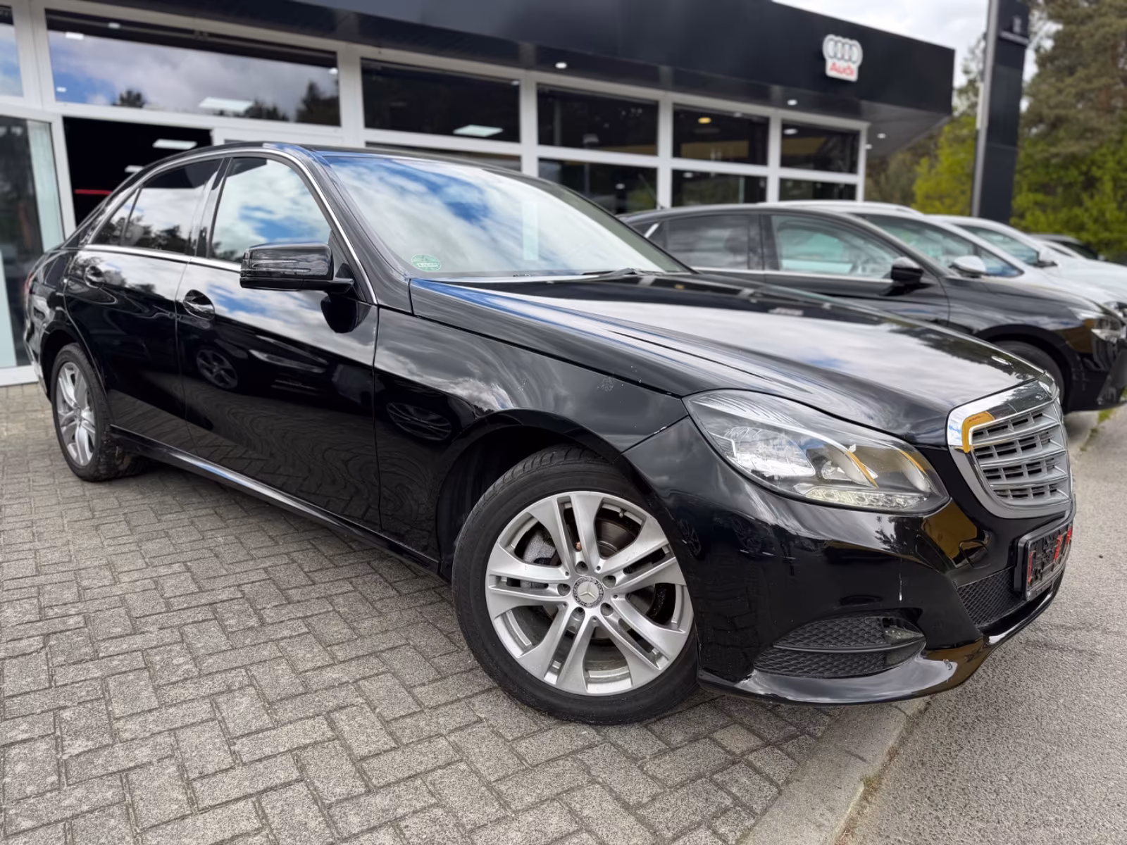 Mercedes-Benz E 220 BlueEfficiency Edition BlueTec*Automatik