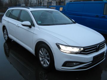 Volkswagen Passat Variant - 7