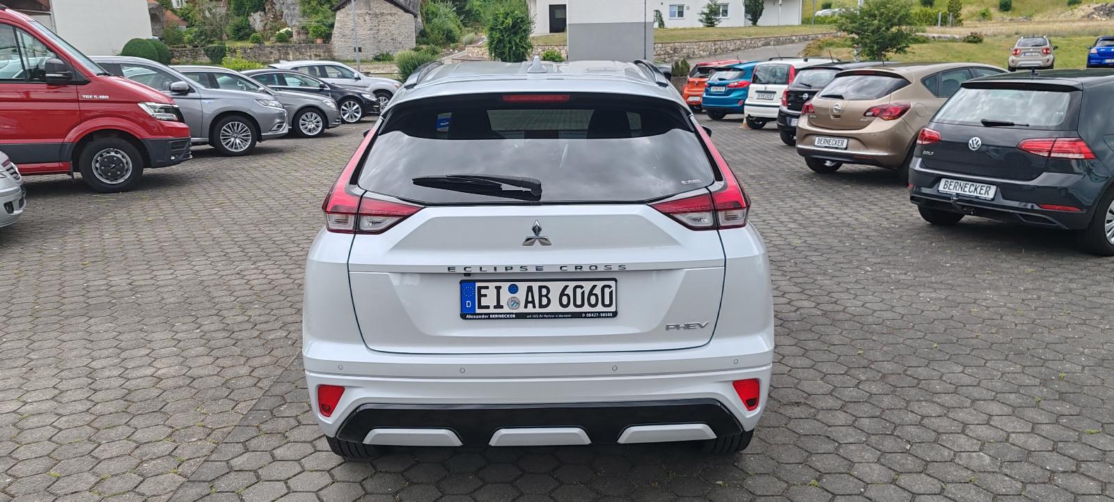 Mitsubishi Eclipse Cross Plus Select Hybrid 4WD