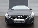 Volvo S60 D3 Lim. Momentum / Kamera / KD NEU - Volvo S60 mit Diesel-Antrieb