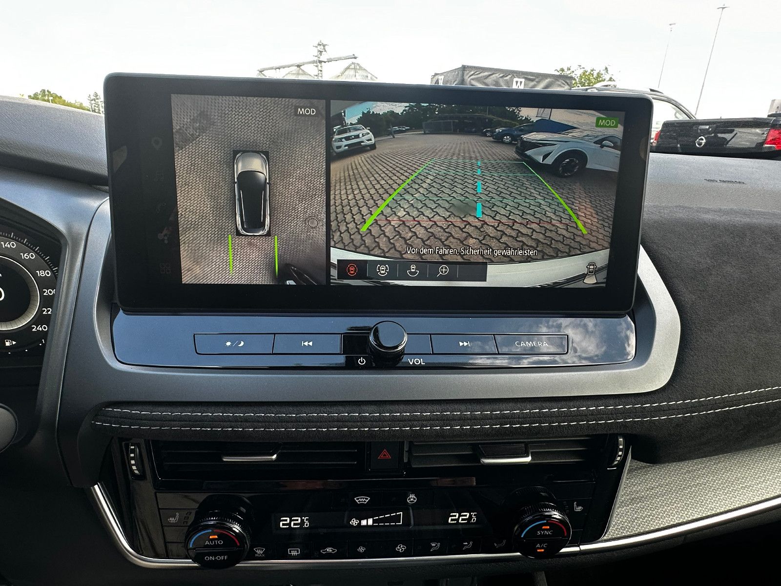 Fahrzeugabbildung Nissan Qashqai Tekna+
