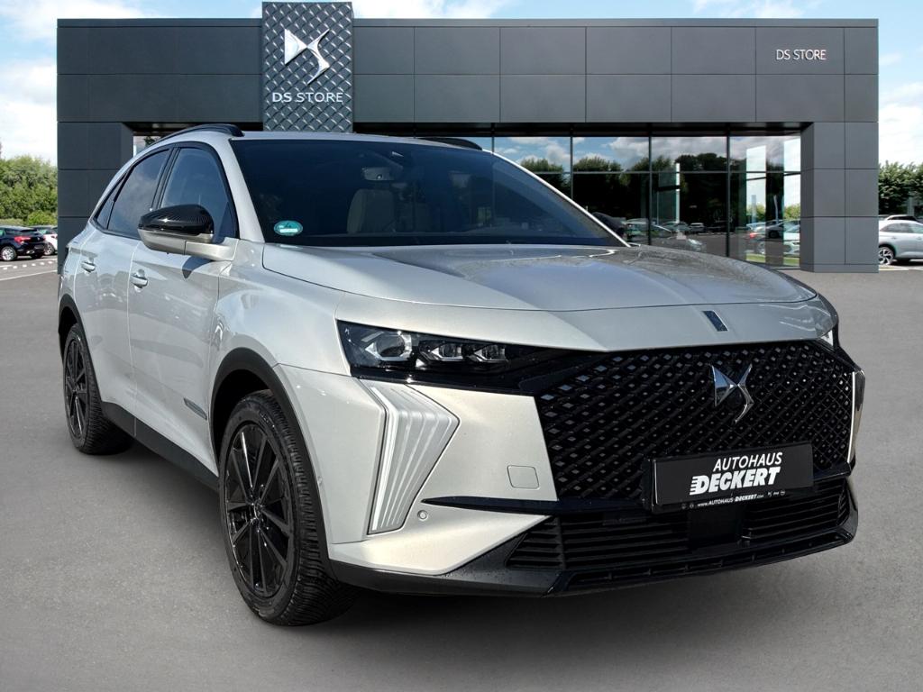 DS Automobiles DS7 DS Esprit de Voyage Panorama Digitales Cockp