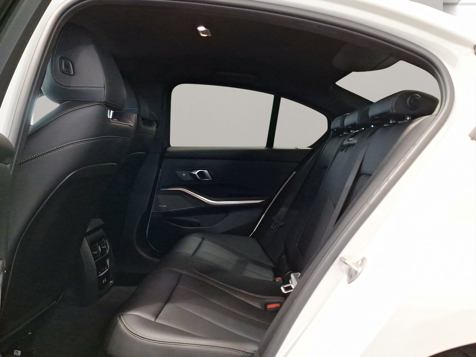 BMW 318d Limousine M Sport Navi Harman K Kamera foto 6