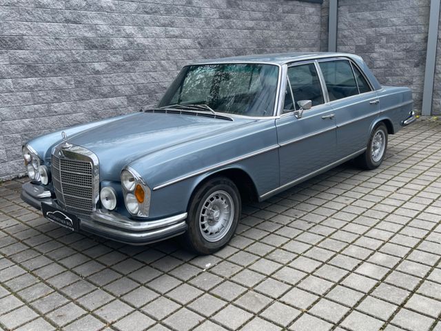 Mercedes-Benz 300 SEL