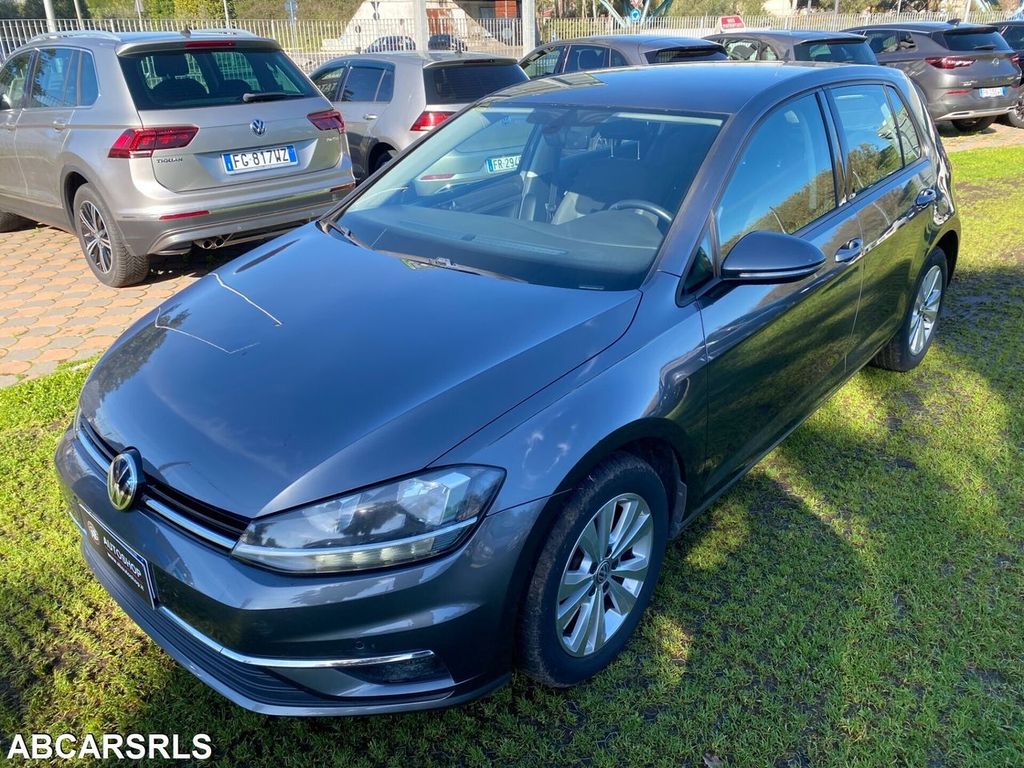 Image of Volkswagen Golf