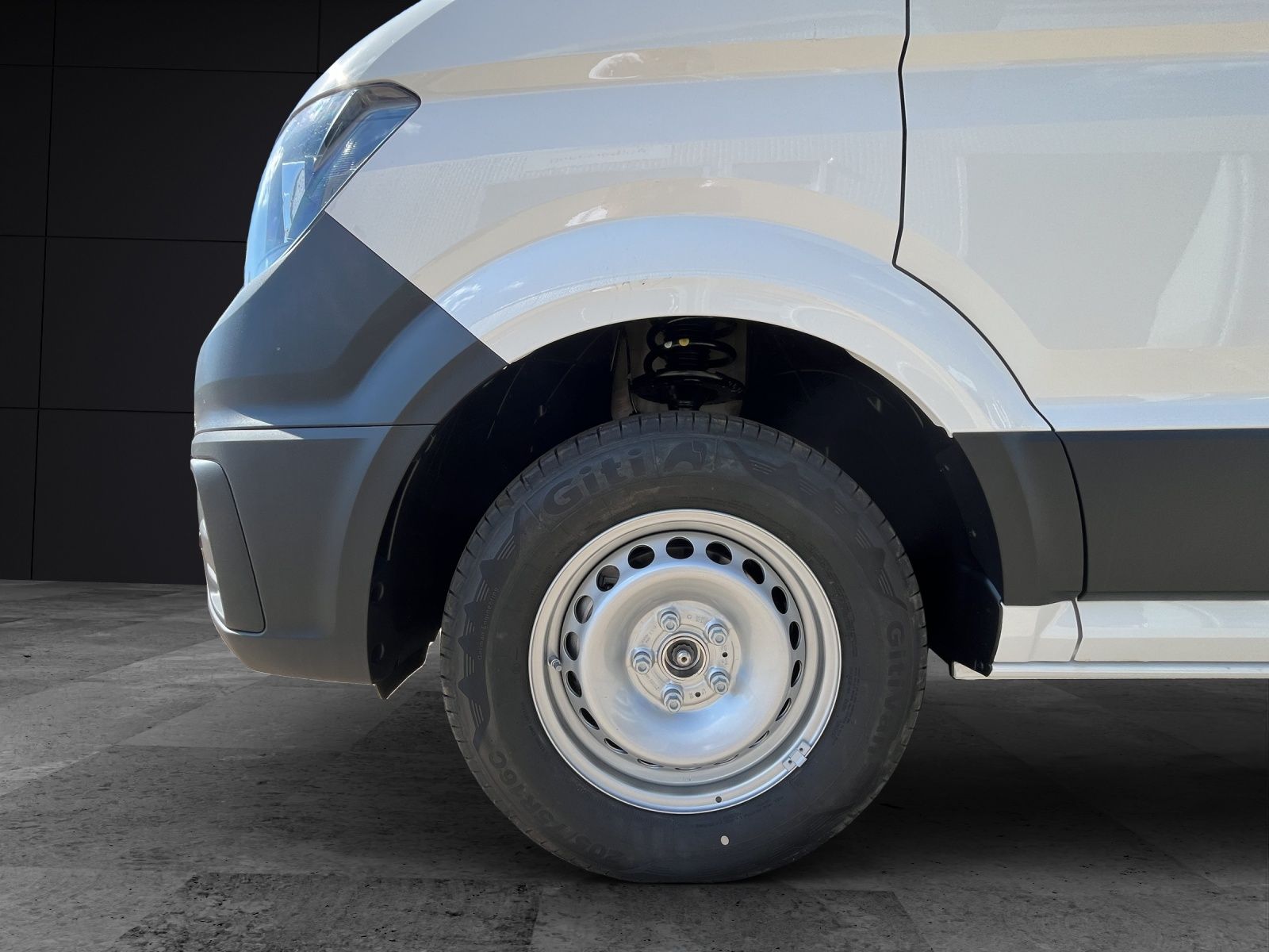 Fahrzeugabbildung Volkswagen Crafter Kasten 35 MR Klima  RFK DAB