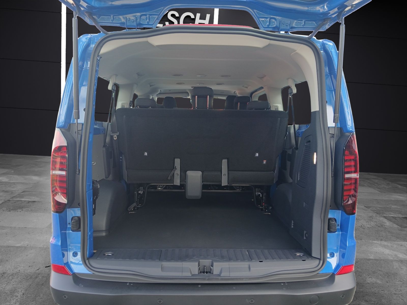 Fahrzeugabbildung Volkswagen T7 Transporter Kombi TDI LR KLIMA RFK PDK