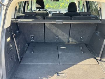 Ford S-Max - 12