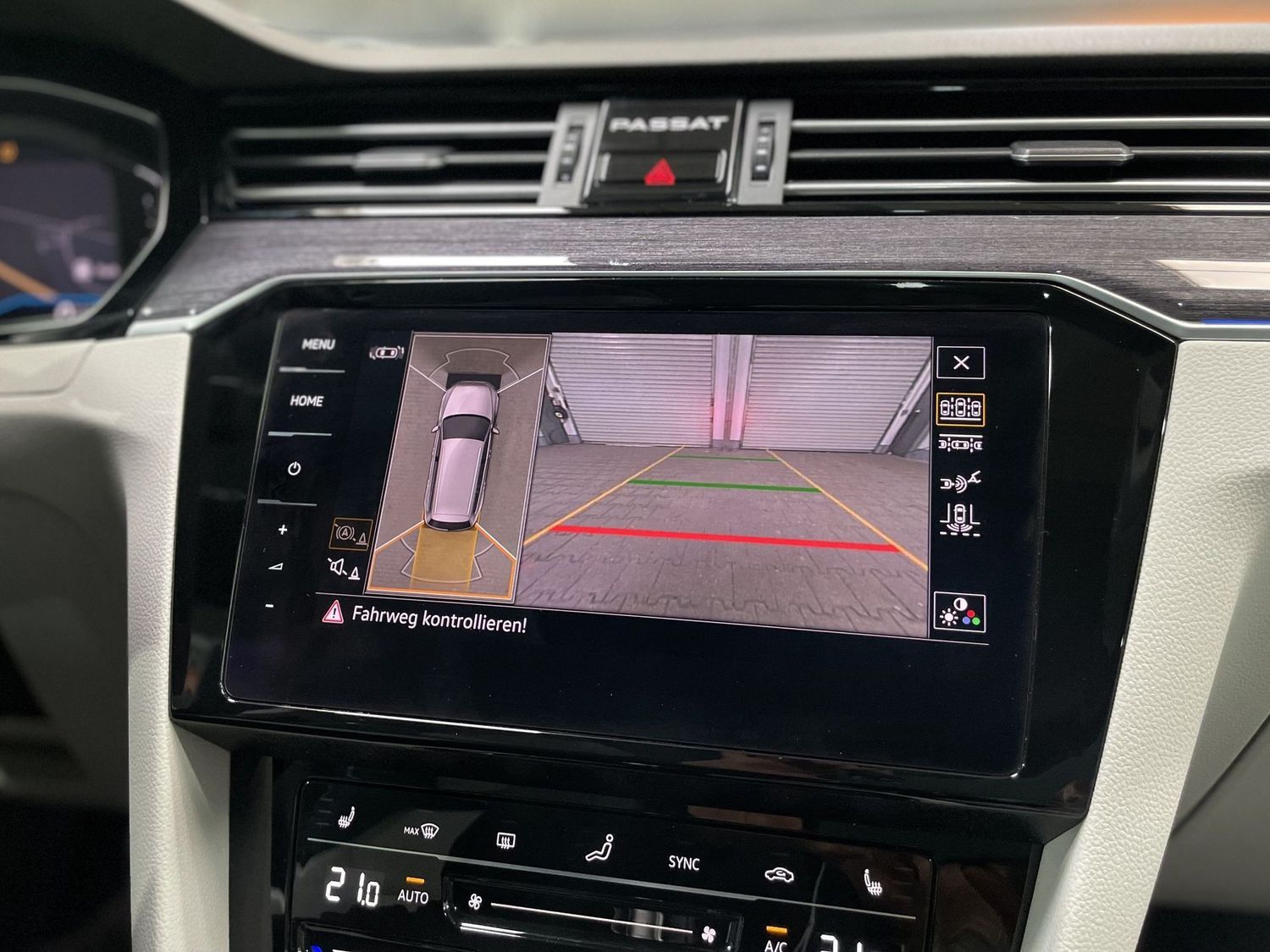 Fahrzeugabbildung Volkswagen Passat R-Line Elegance#360°#Virtual#Pano#Matrix