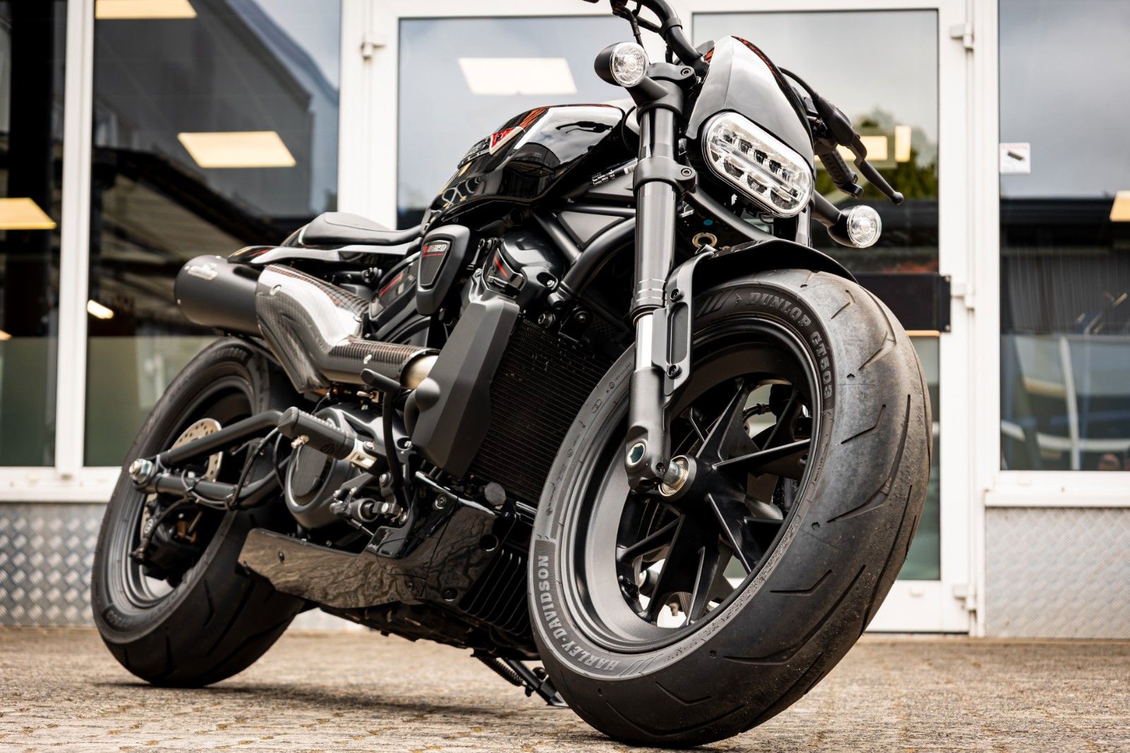 Fahrzeugabbildung Harley-Davidson SPORTSTER S RH1250S - JEKILL&HYDE -